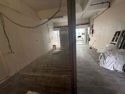 Jurong East Avenue 1 (D22), Shop House #629920631